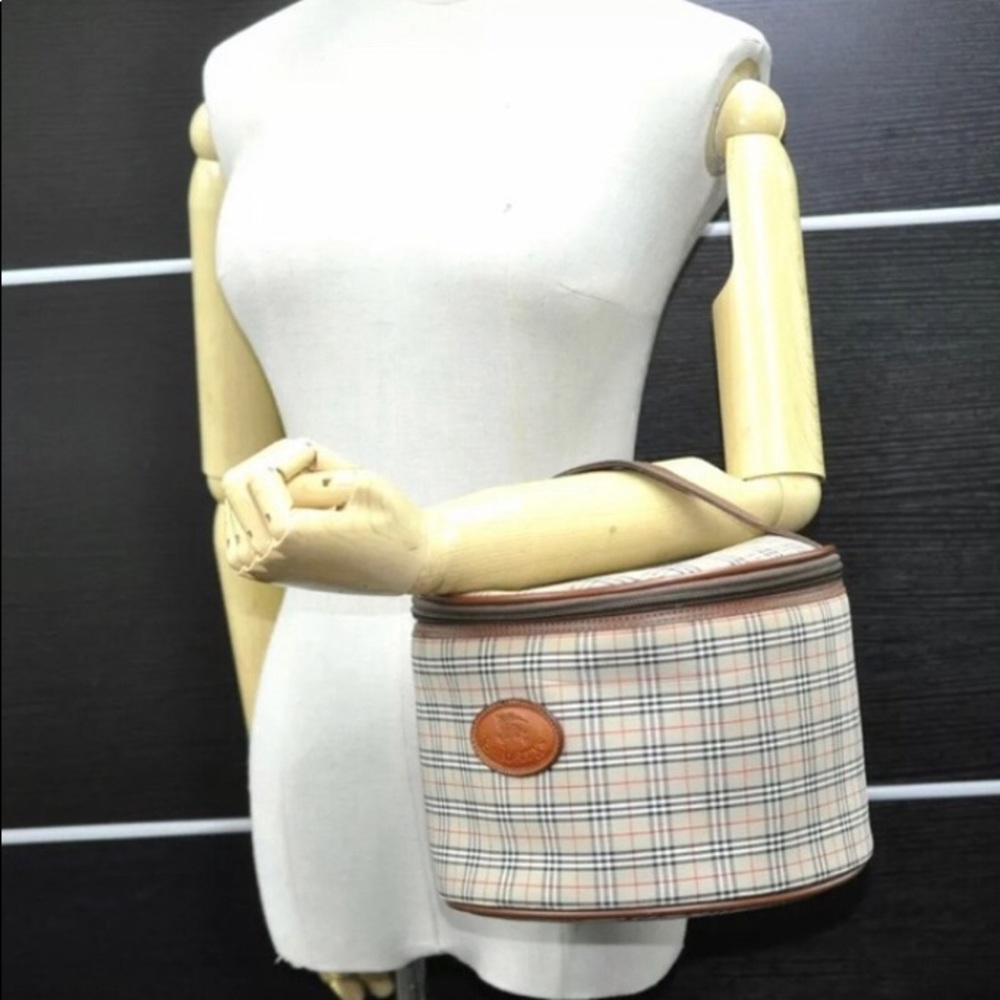 🔥🔥3-DAYS🔥BURBERRY🔥🔥🔥”RARE”PIECE🔥🔥🔥